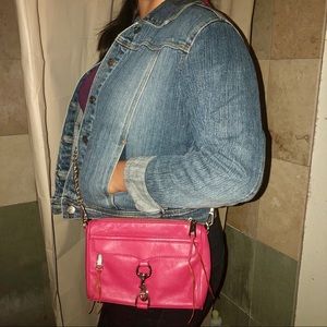 REBECCA MINKOFF out getting cleaned 😊